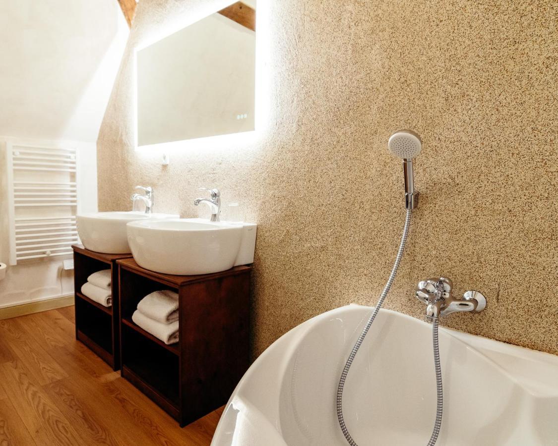 Domaine Des Lumieres Hotel Aisonville-et-Bernoville Luaran gambar